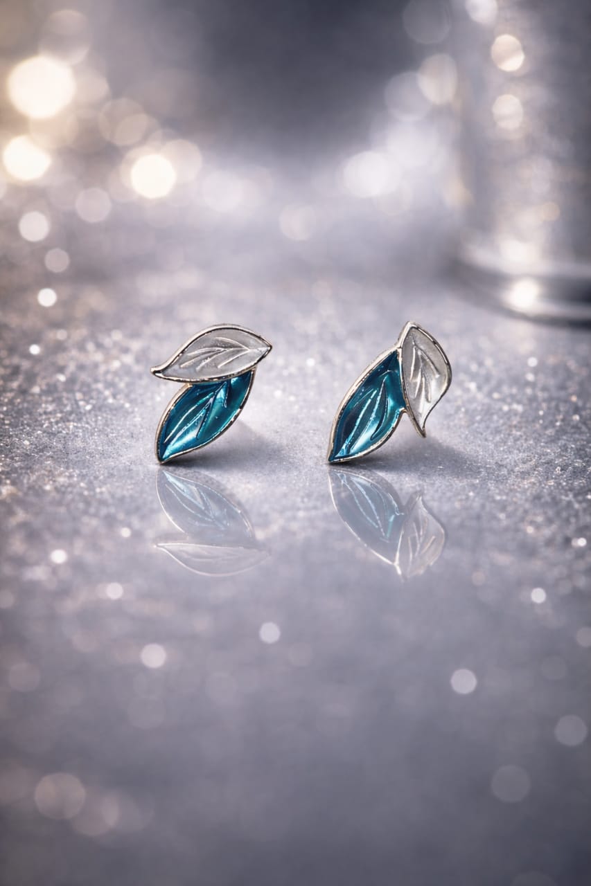 The Soft Bloom Hamper – by Heaven Hides (Random Hair Accessories)