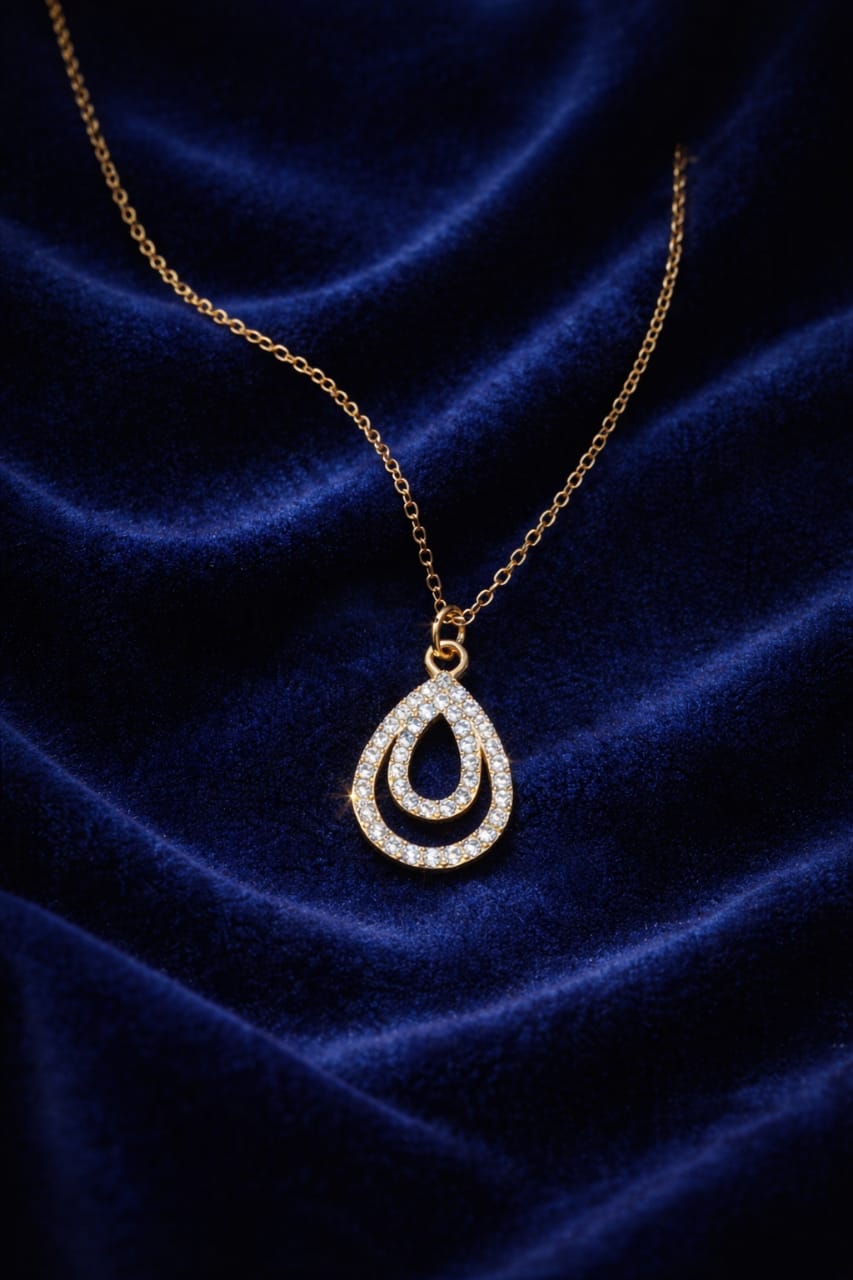 The Soft Bloom Hamper – by Heaven Hides (Random Hair Accessories)