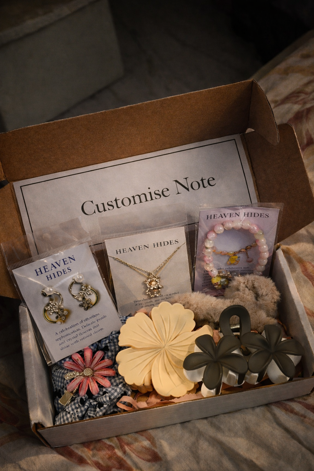 Heaven Hides – The Grace Edit Hamper (Random Hair Accessories)